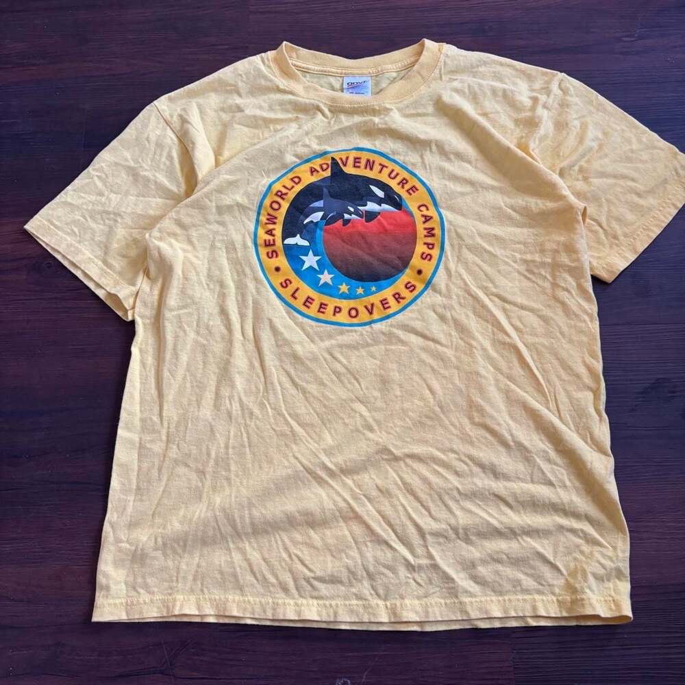 Anvil SeaWorld Adventure Camps Sleepovers T-Shirt